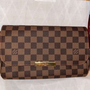 Louis Vuitton Favorite MM